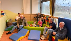 Präsident Kruse und die Freunde im Kükennest